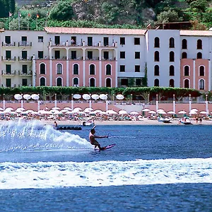 מלון Lido Mediterranee, טאורמינה