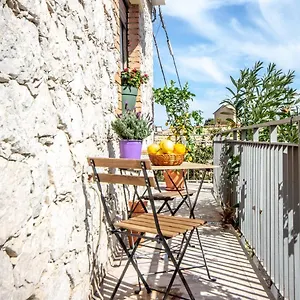  Apartment Casa Leonida