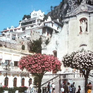 Vello D'oro Hotell